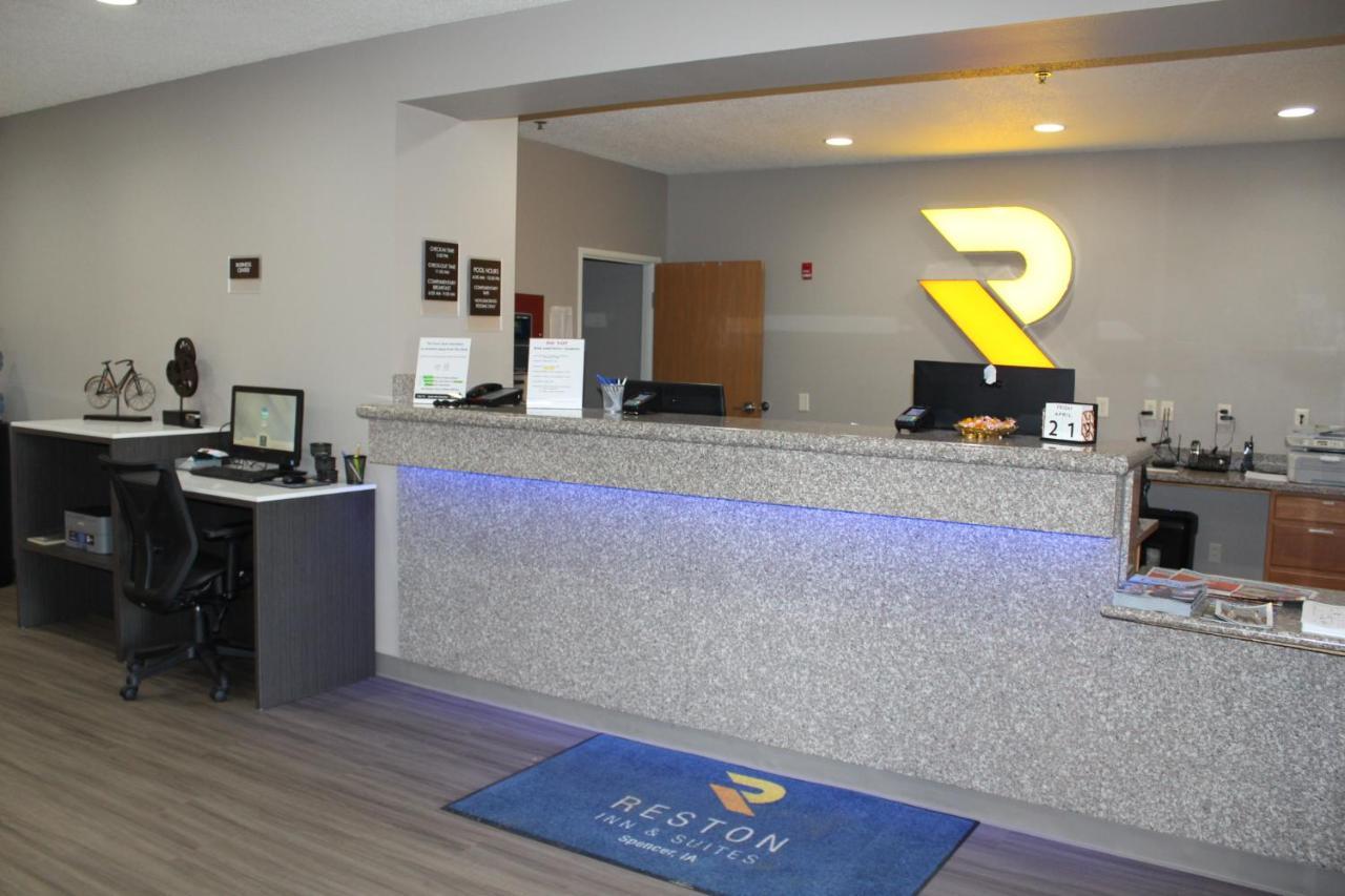 Reston Inn & Suites Spencer Exteriér fotografie