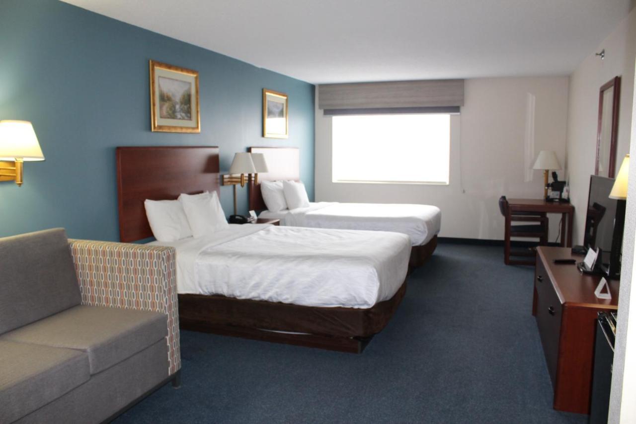 Reston Inn & Suites Spencer Exteriér fotografie